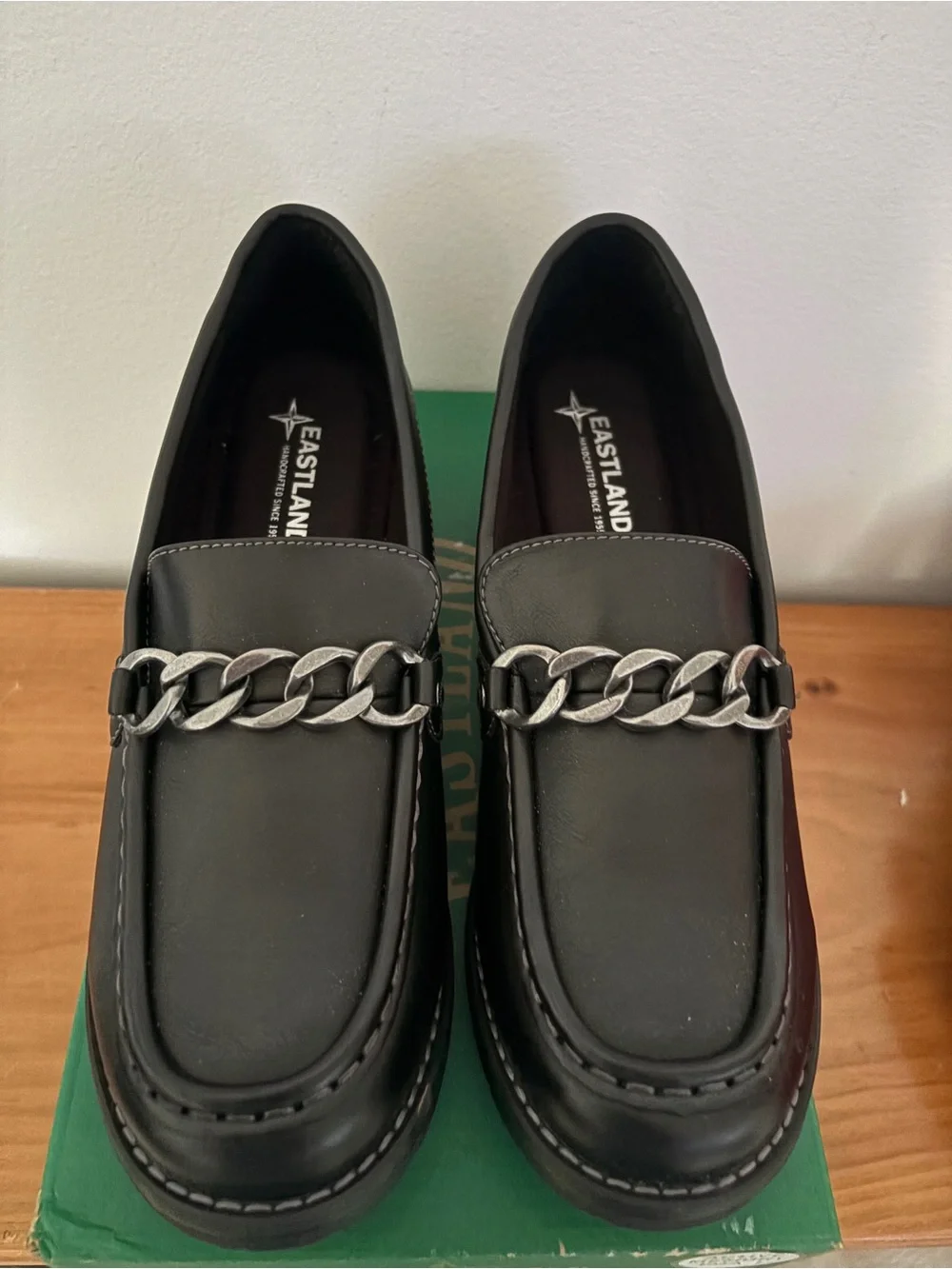 Eastland sleek black
